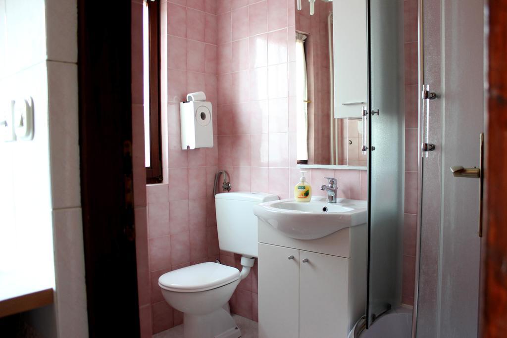 Apartments Cavae Romanae Медулин Екстериор снимка