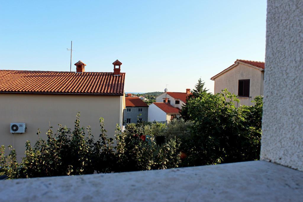 Apartments Cavae Romanae Медулин Екстериор снимка