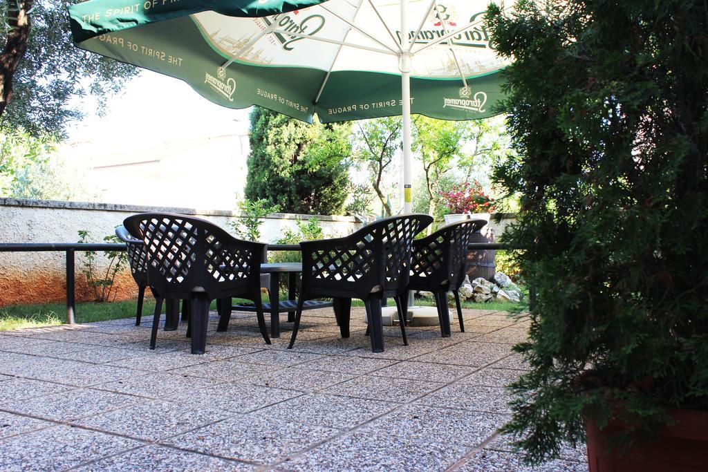 Apartments Cavae Romanae Медулин Екстериор снимка